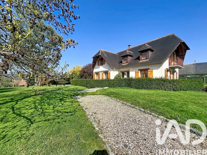 Maison - 155 m² - 6 pièces