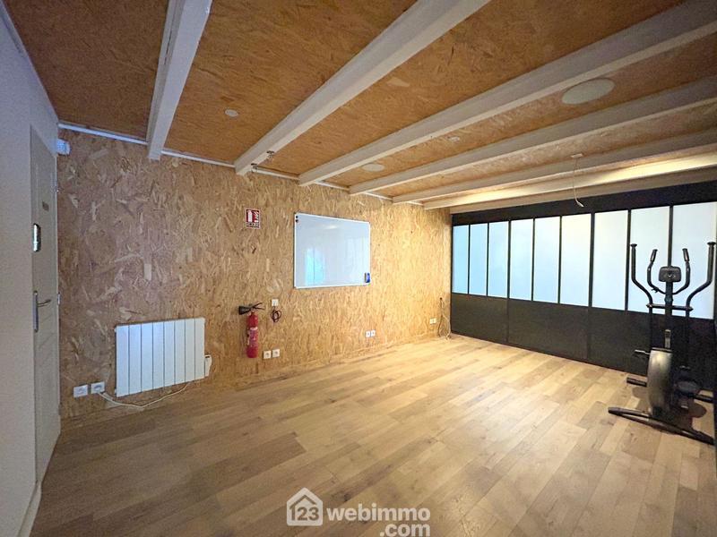 Appartement - 166 m² - 2 pièces
