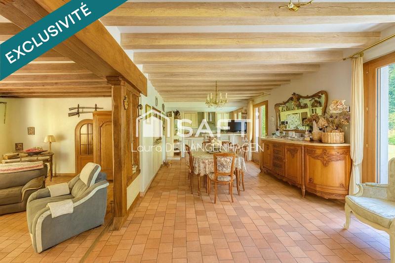 Maison - 225 m² - 10 pièces