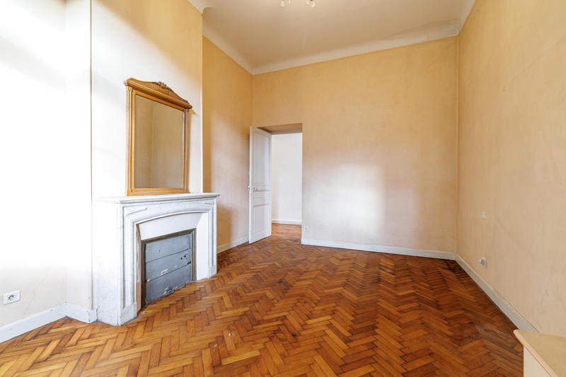 Appartement - 154 m² - 6 pièces