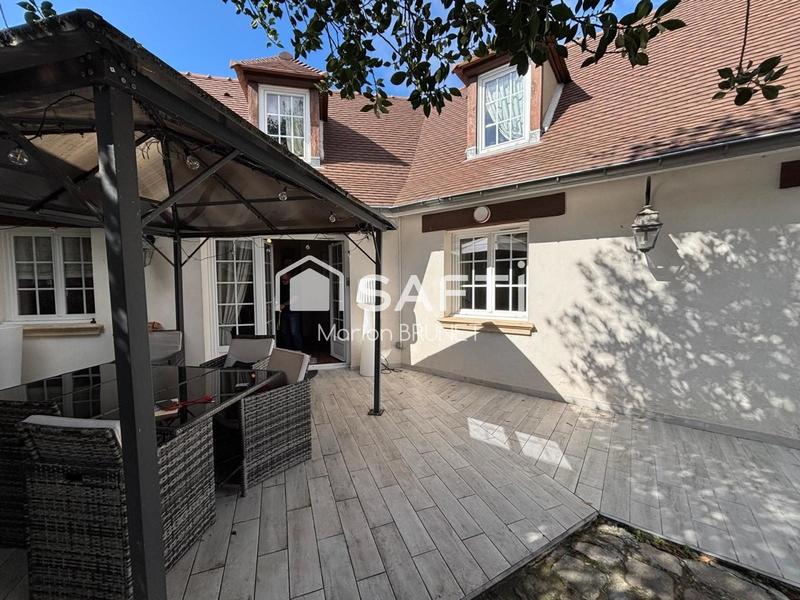 Maison - 173 m² - 8 pièces