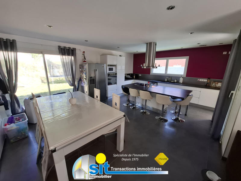 Maison - 114 m² - 5 pièces