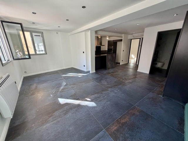 Appartement - 60 m² - 3 pièces