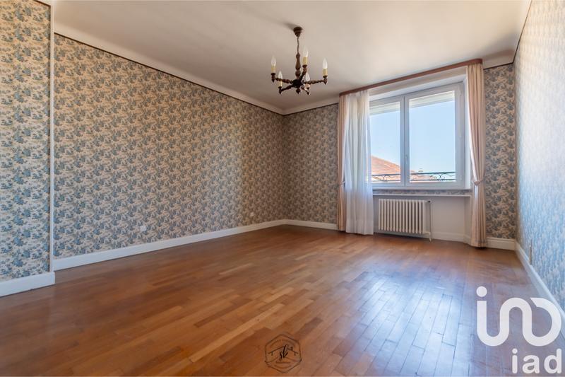 Maison - 170 m² - 8 pièces