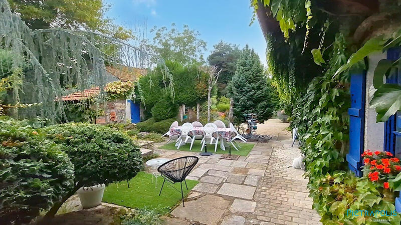 Maison ancienne - 278 m² - 9 pièces