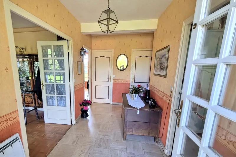 Pavillon - 136 m² - 5 pièces