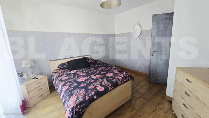 Maison - 183 m² - 10 pièces