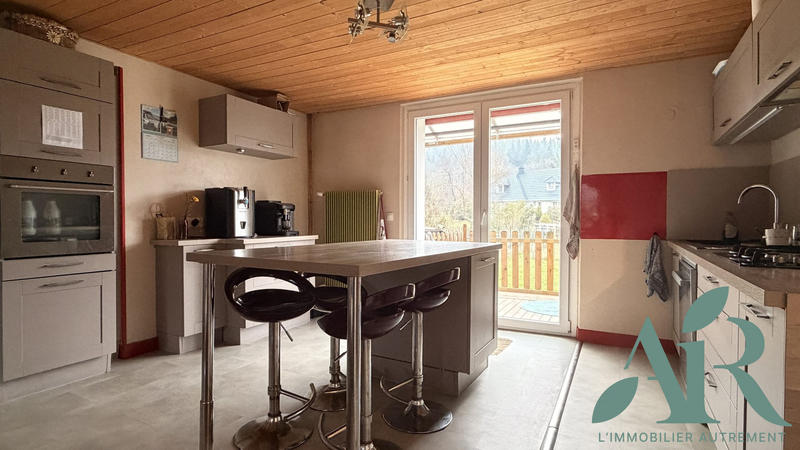 Maison ancienne - 249 m² - 6 pièces