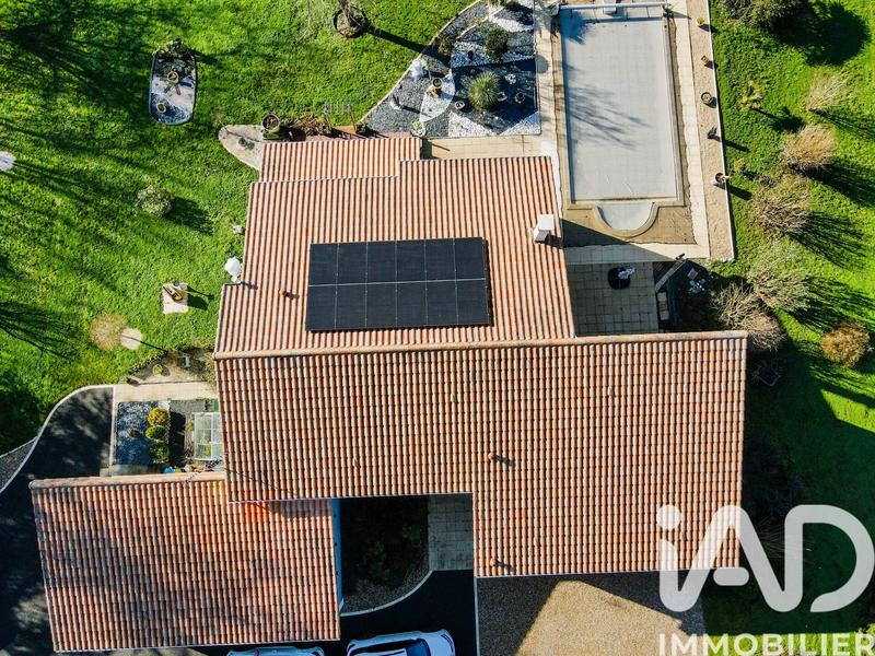 Maison de maîtres - 250 m² - 8 pièces