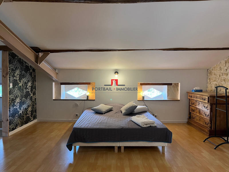 Maison - 229 m² - 5 pièces