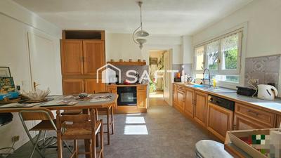 Maison - 140 m² - 7 pièces