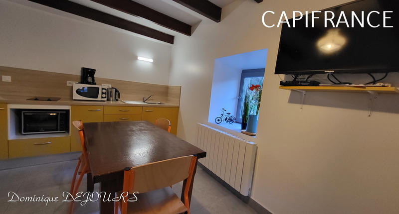 Maison - 205 m² - 11 pièces