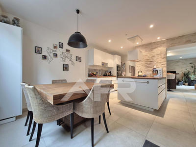 Maison - 135 m² - 5 pièces