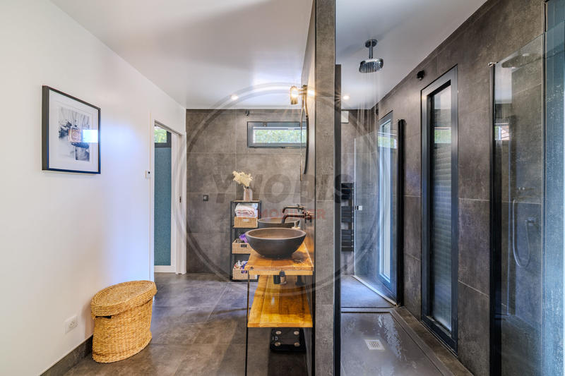 Maison - 161 m² - 6 pièces