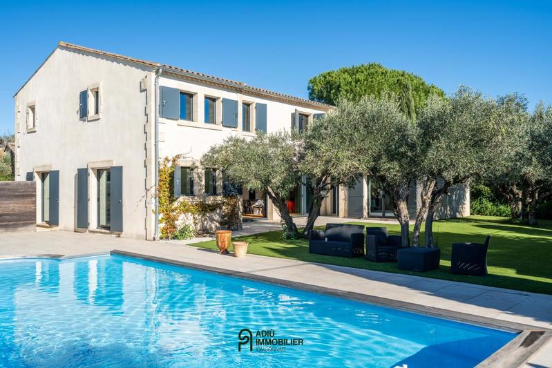 Villa - 280 m² - 7 pièces