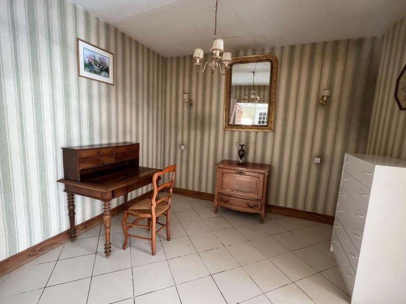 Maison - 190 m² - 6 pièces