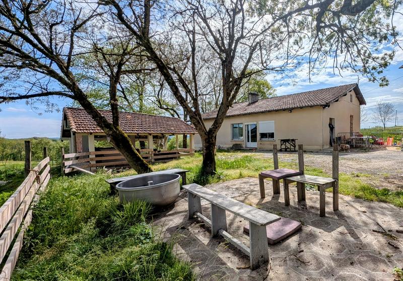 Corps de ferme - 141 m² - 5 pièces