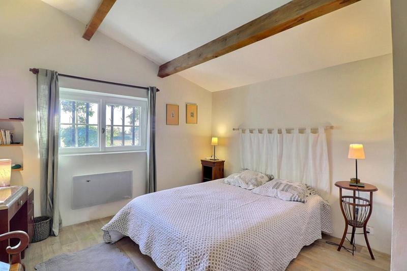 Maison - 230 m² - 14 pièces