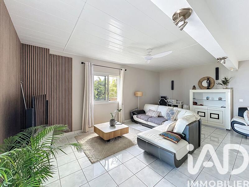 Maison - 240 m² - 5 pièces