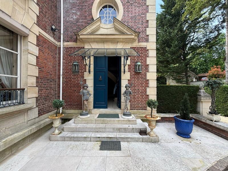 Manoir - 430 m² - 11 pièces