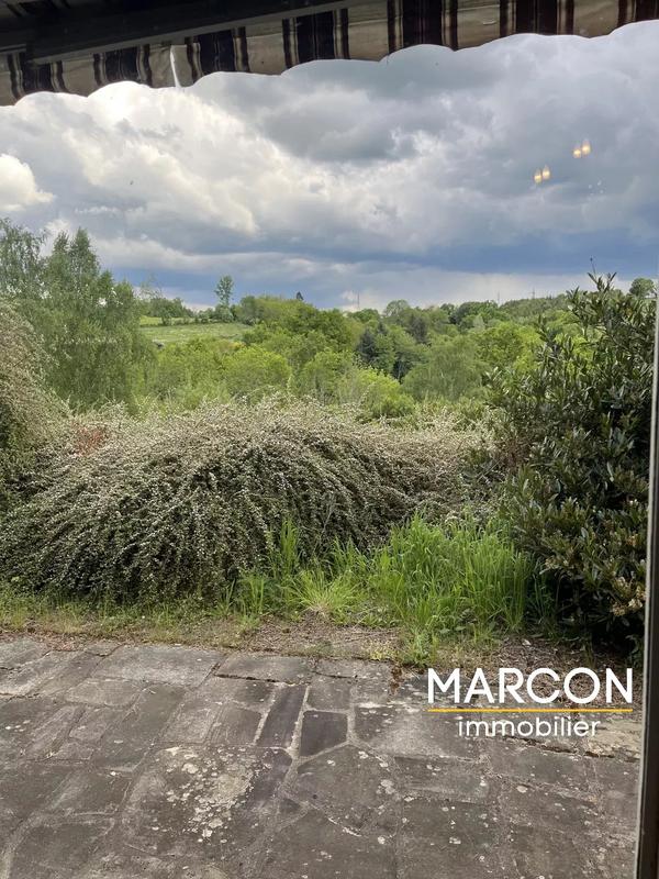 Maison - 225 m² - 7 pièces