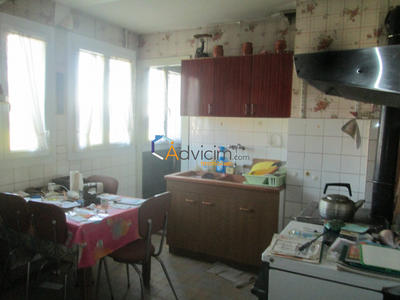 Maison traditionnelle - 85 m² - 4 pièces