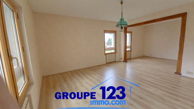 Appartement - 93 m² - 5 pièces