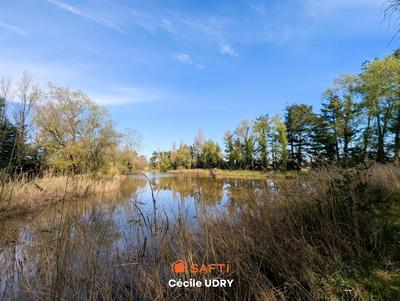 Terrain - 11 472 m²