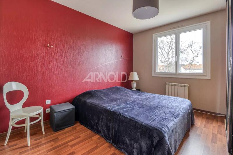 Maison - 266 m² - 9 pièces