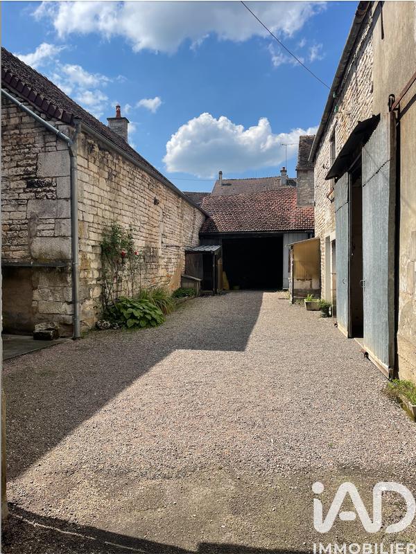 Maison de village - 197 m² - 6 pièces