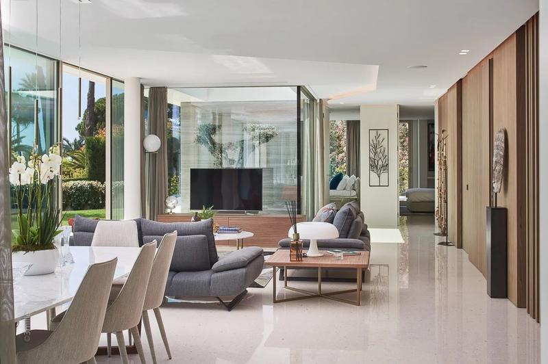 Maison - 480 m² - 7 pièces