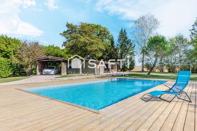 Maison - 440 m² - 11 pièces