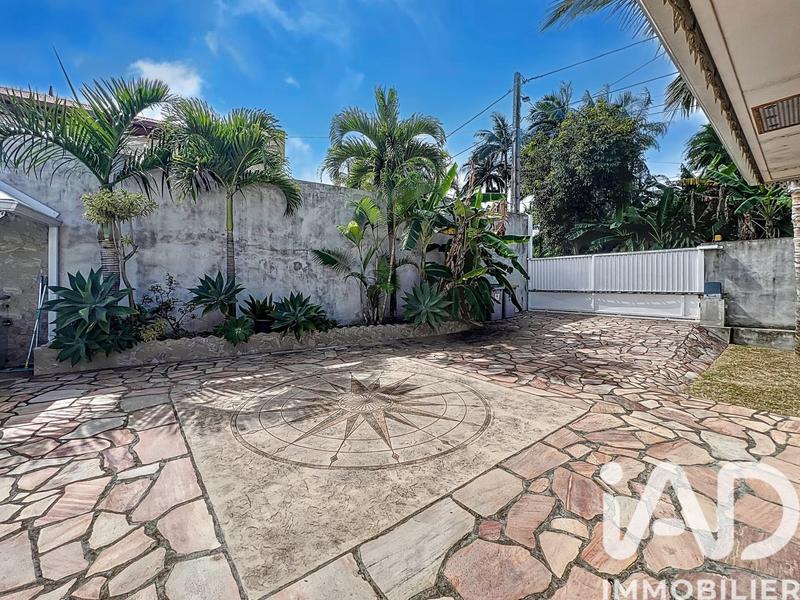 Maison - 200 m² - 7 pièces