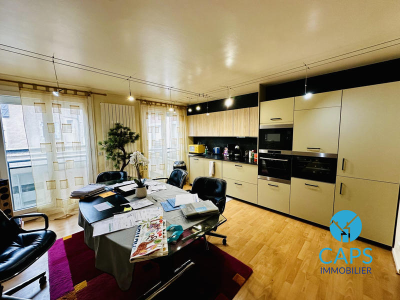 Appartement - 75 m² - 2 pièces