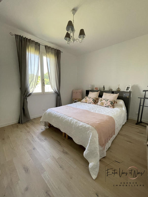 Maison traditionnelle - 143 m² - 7 pièces