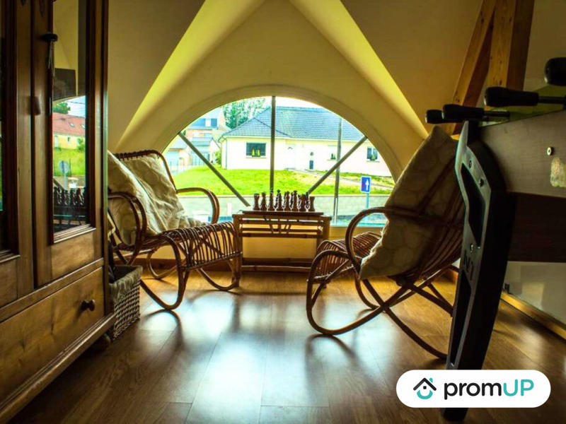 Maison - 212 m² - 7 pièces