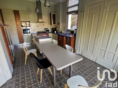 Maison - 320 m² - 12 pièces