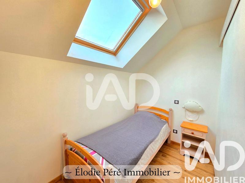 Maison - 300 m² - 10 pièces