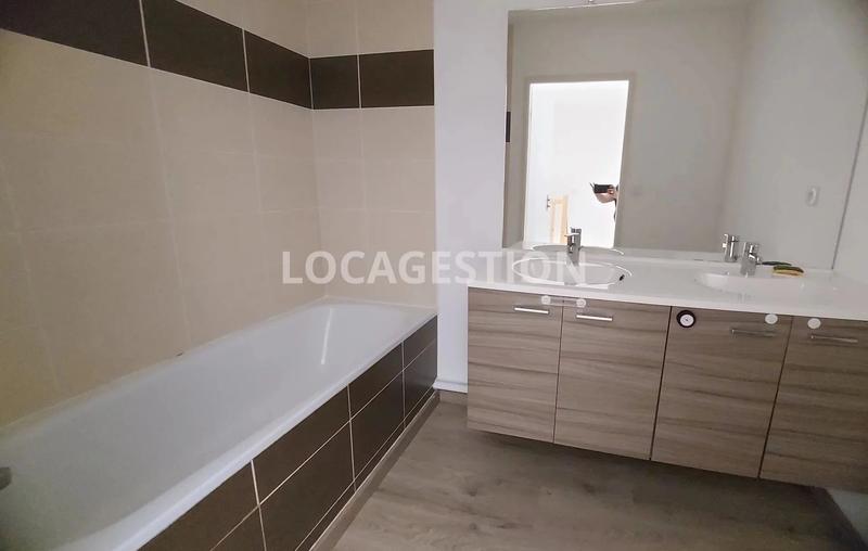 Maison - 104 m² - 5 pièces