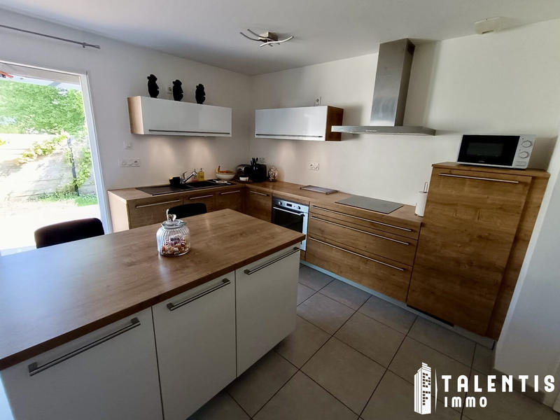 Maison - 94 m² - 4 pièces