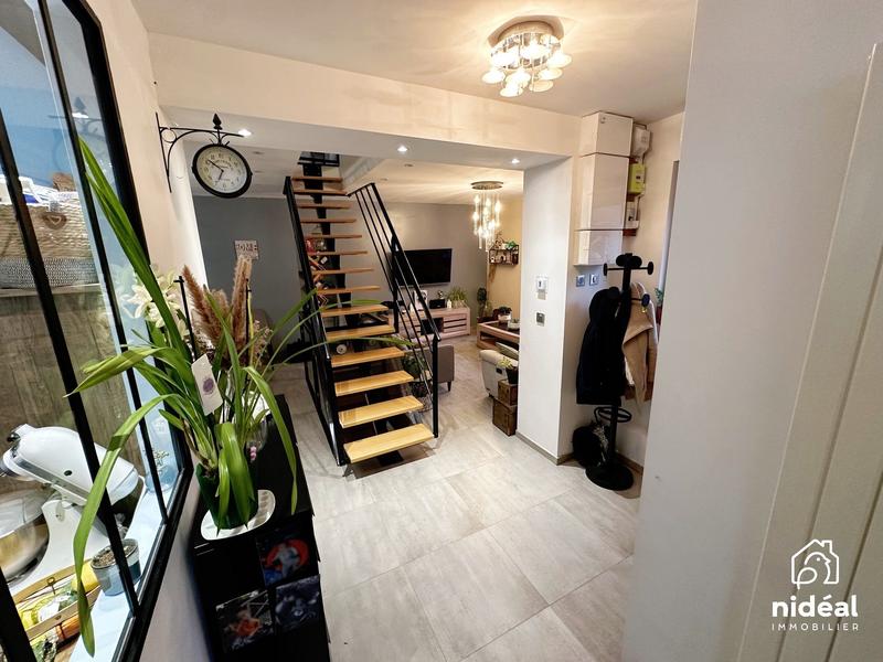 Maison - 114 m² - 6 pièces