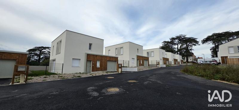 Maison - 95 m² - 4 pièces