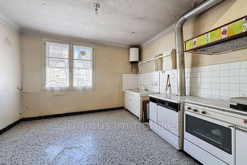 Maison - 182 m² - 8 pièces