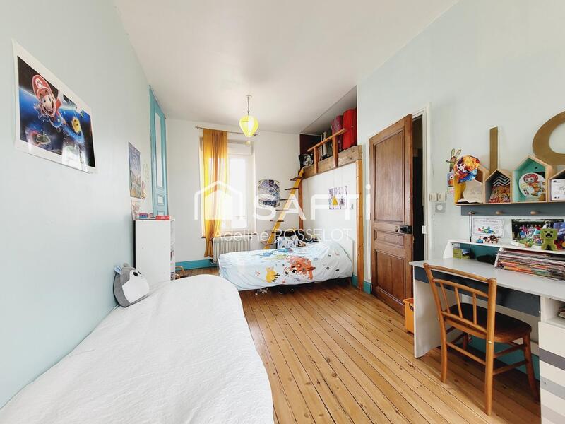 Maison - 130 m² - 5 pièces