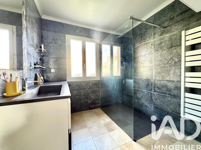 Maison - 98 m² - 4 pièces