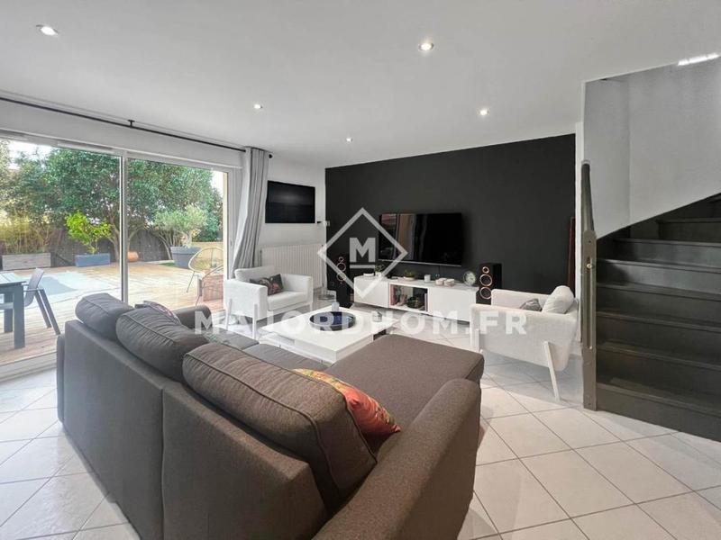 Maison - 109 m² - 5 pièces