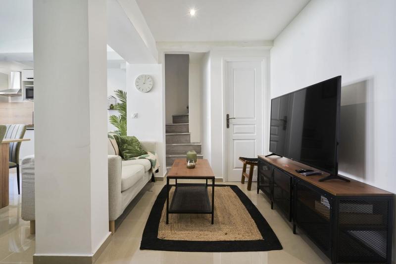 Maison - 98 m² - 6 pièces