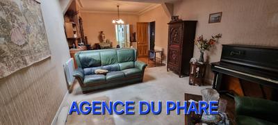 Maison - 147 m² - 5 pièces