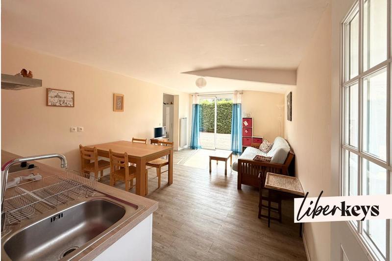 Propriété - 270 m² - 10 pièces