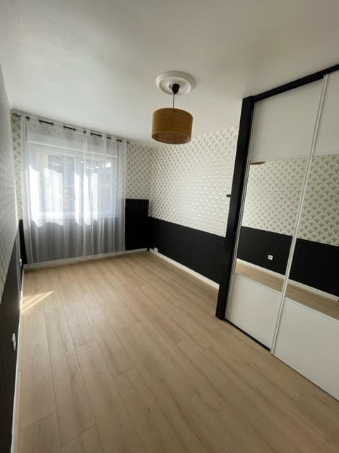 Maison - 83 m² - 4 pièces